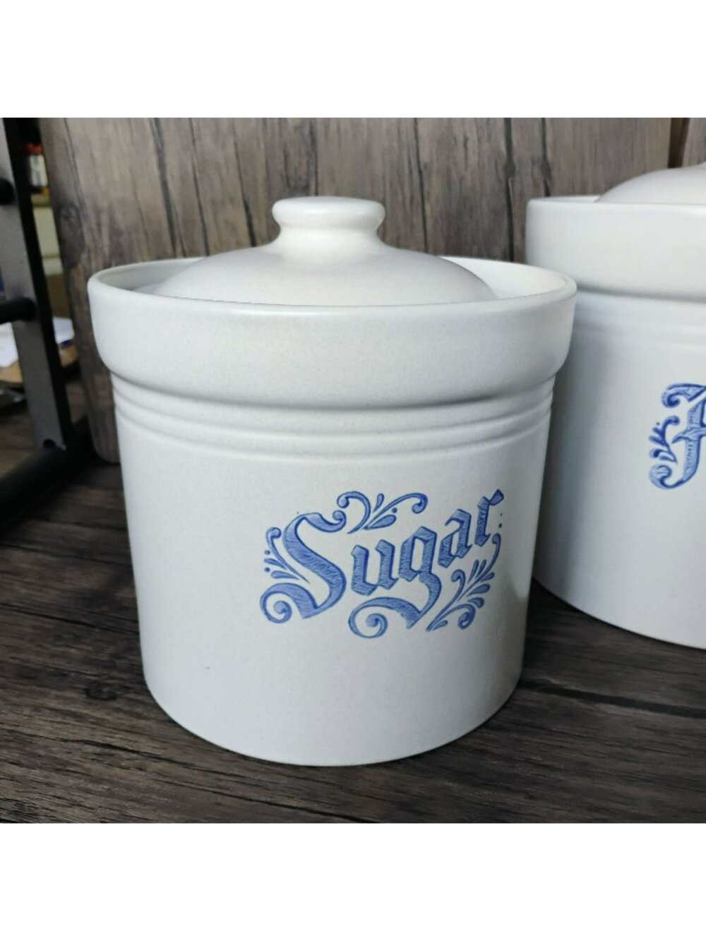 Pfaltzgraff Yorktowne Sugar Canister - 2.5 Qt Stoneware Vintage Blue On White